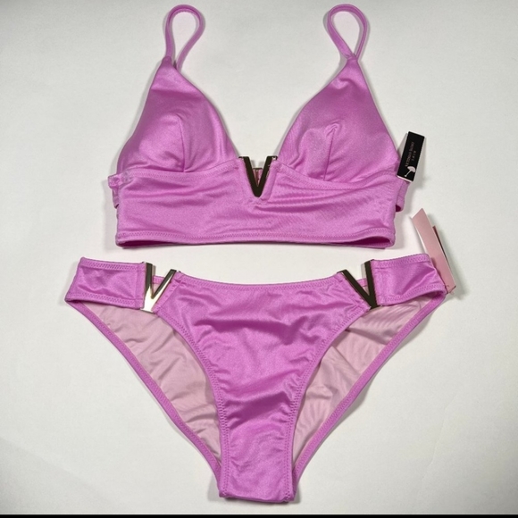 VS V Hardware Bralette Bikini 👙 Top with V Hardware Cheeky Bikini Bottom. SizeM - Picture 9 of 13